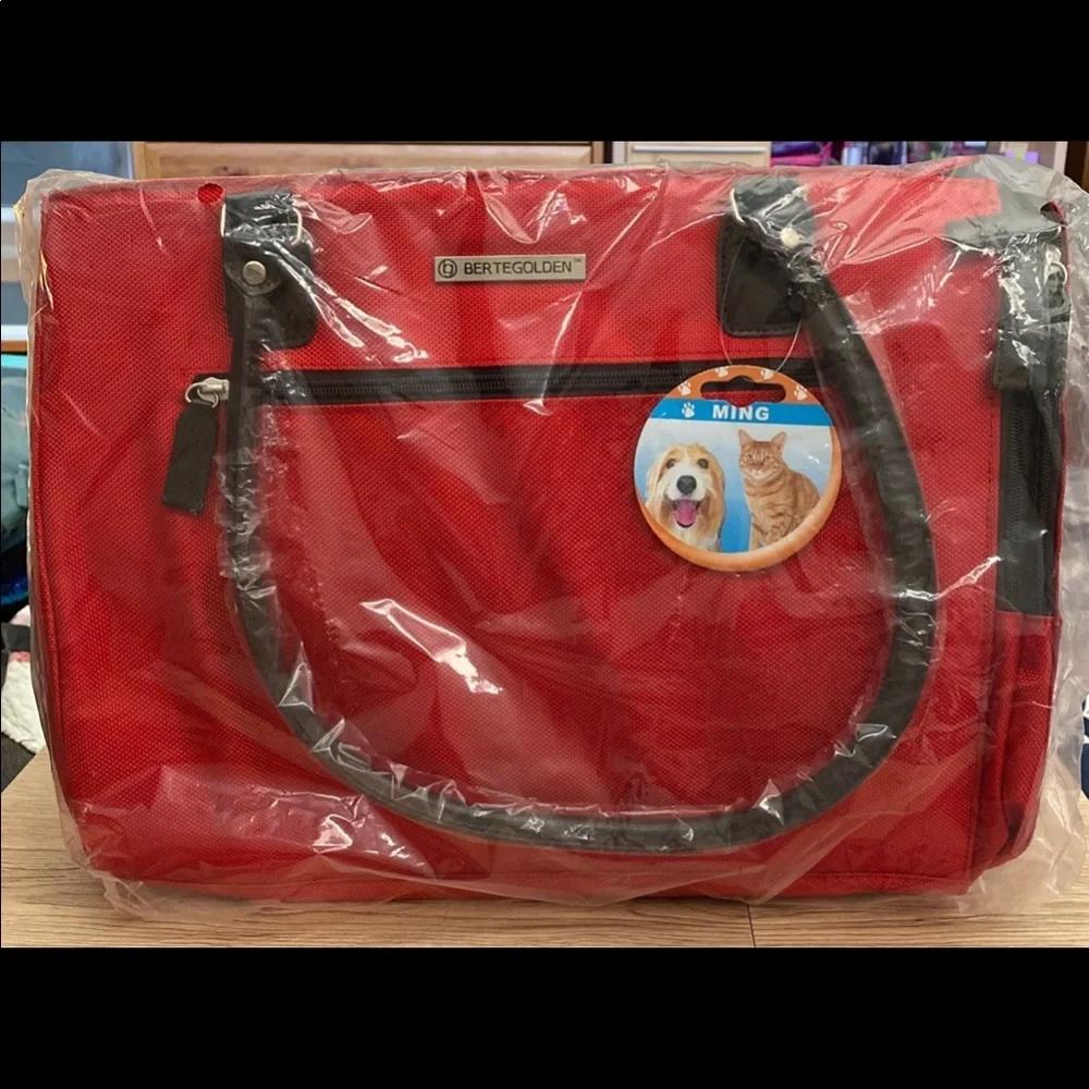 NWT Bertegolden Red Pet Carrier